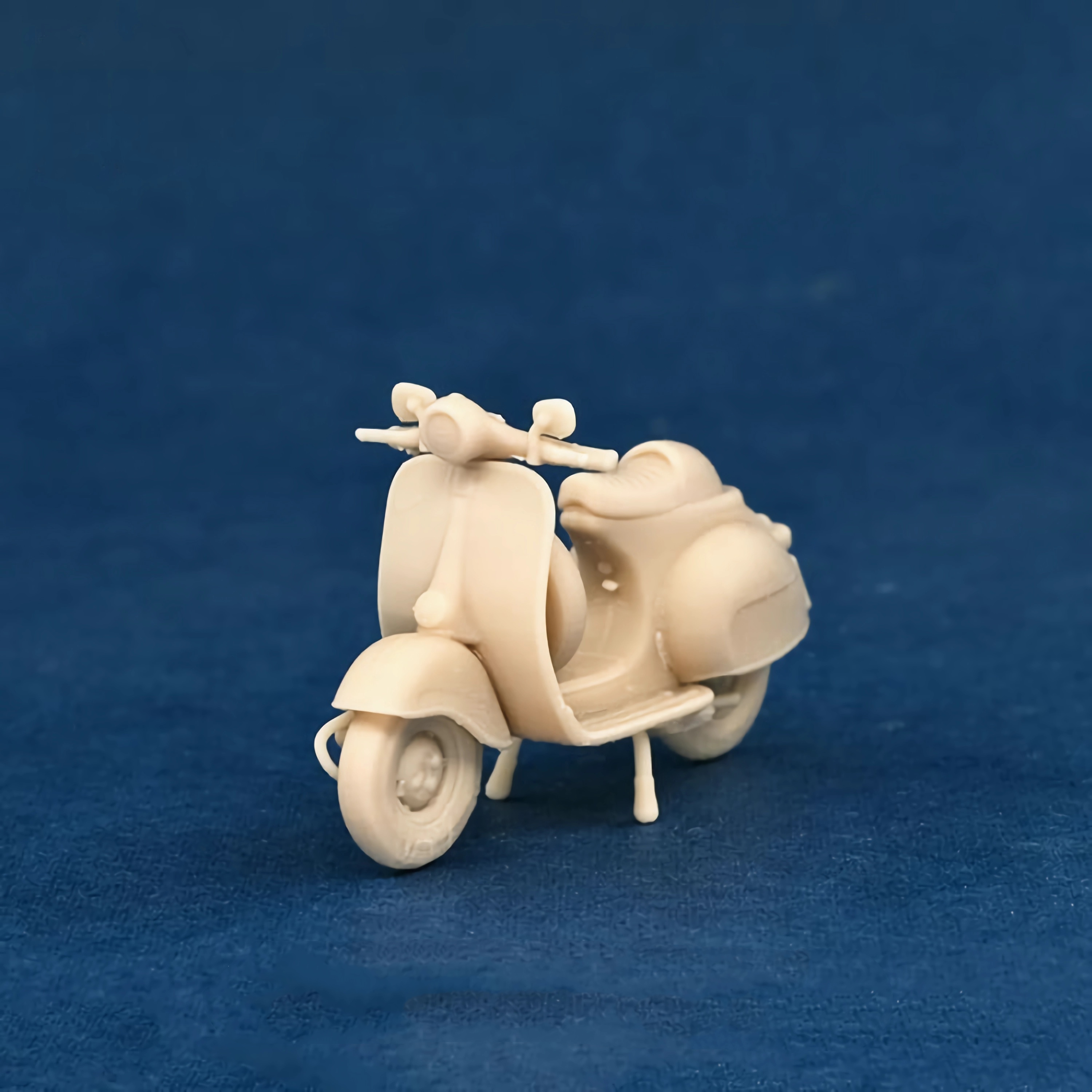 1/64 Vespa Cafe Racer